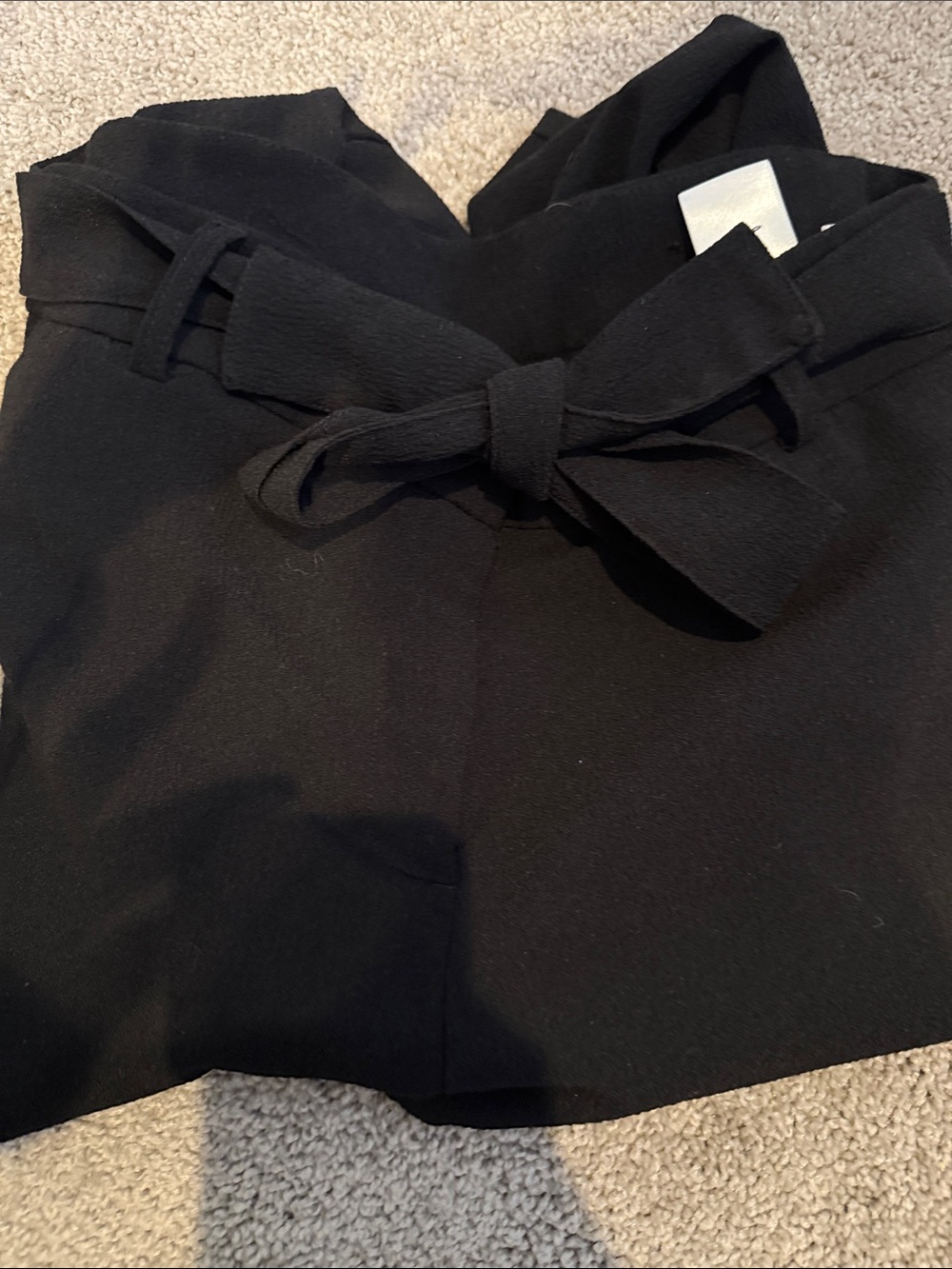 Nine West Black High-Waist Tie-Front Women's Shorts - Picture 4 of 4